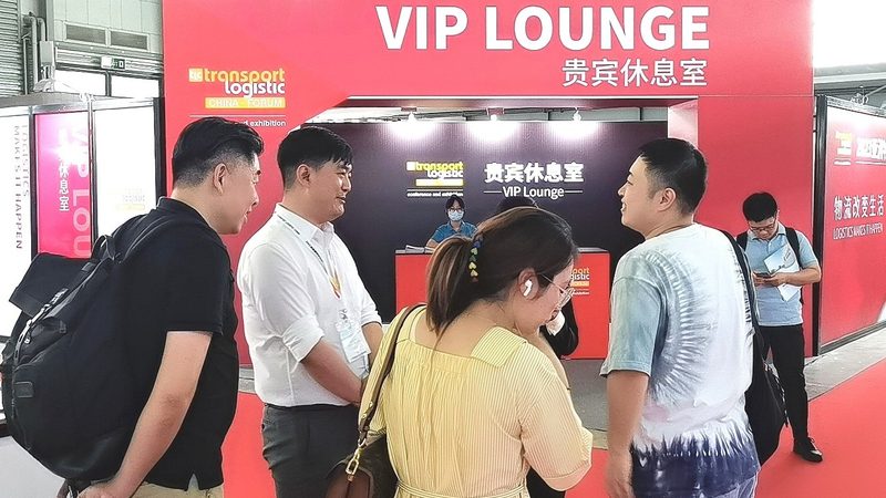 平面设计与广告设计：本质区别与适用场景